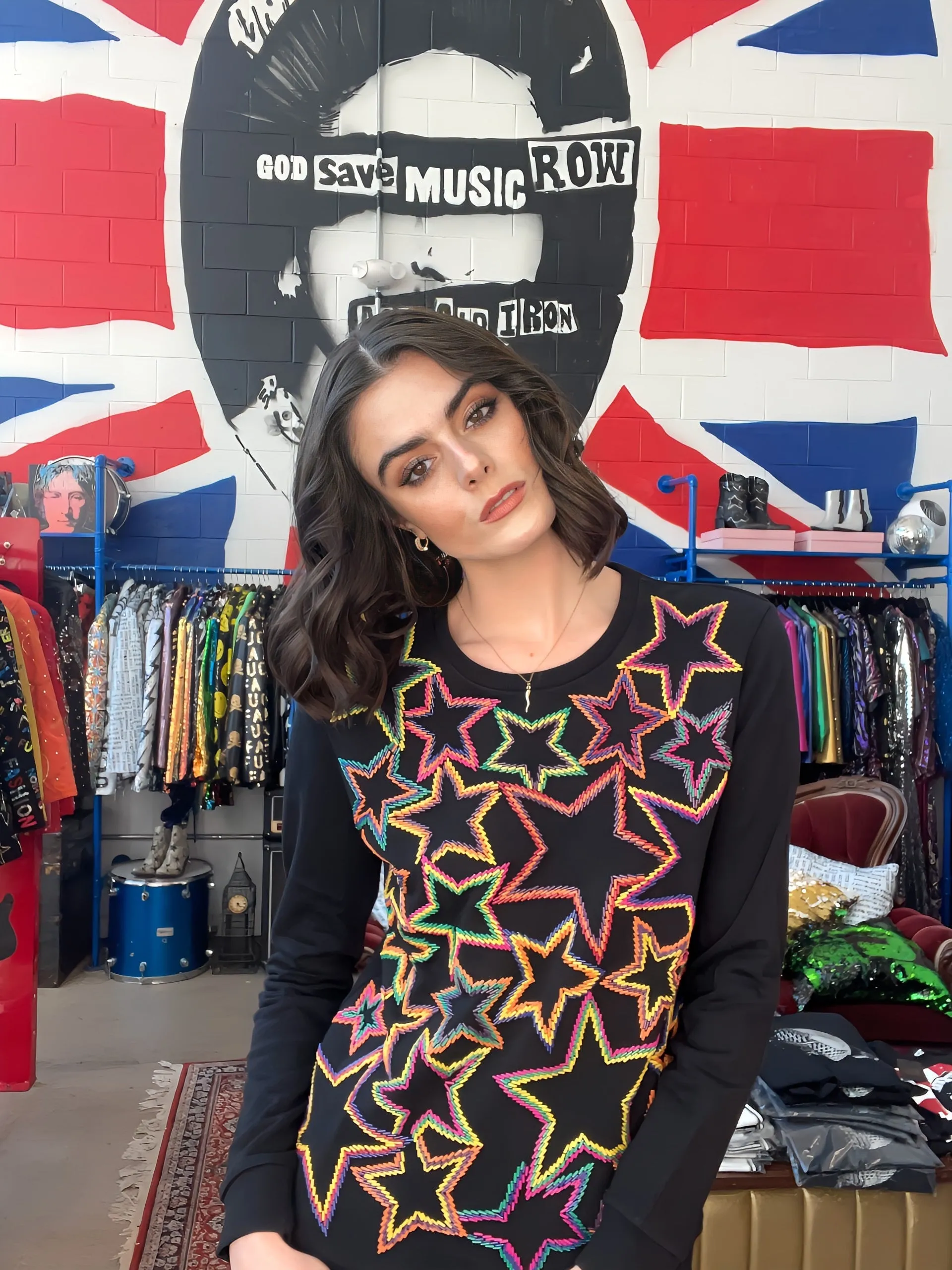Any Old Iron Sweatshirt in leuchtenden Farben mit Sternmotiv
