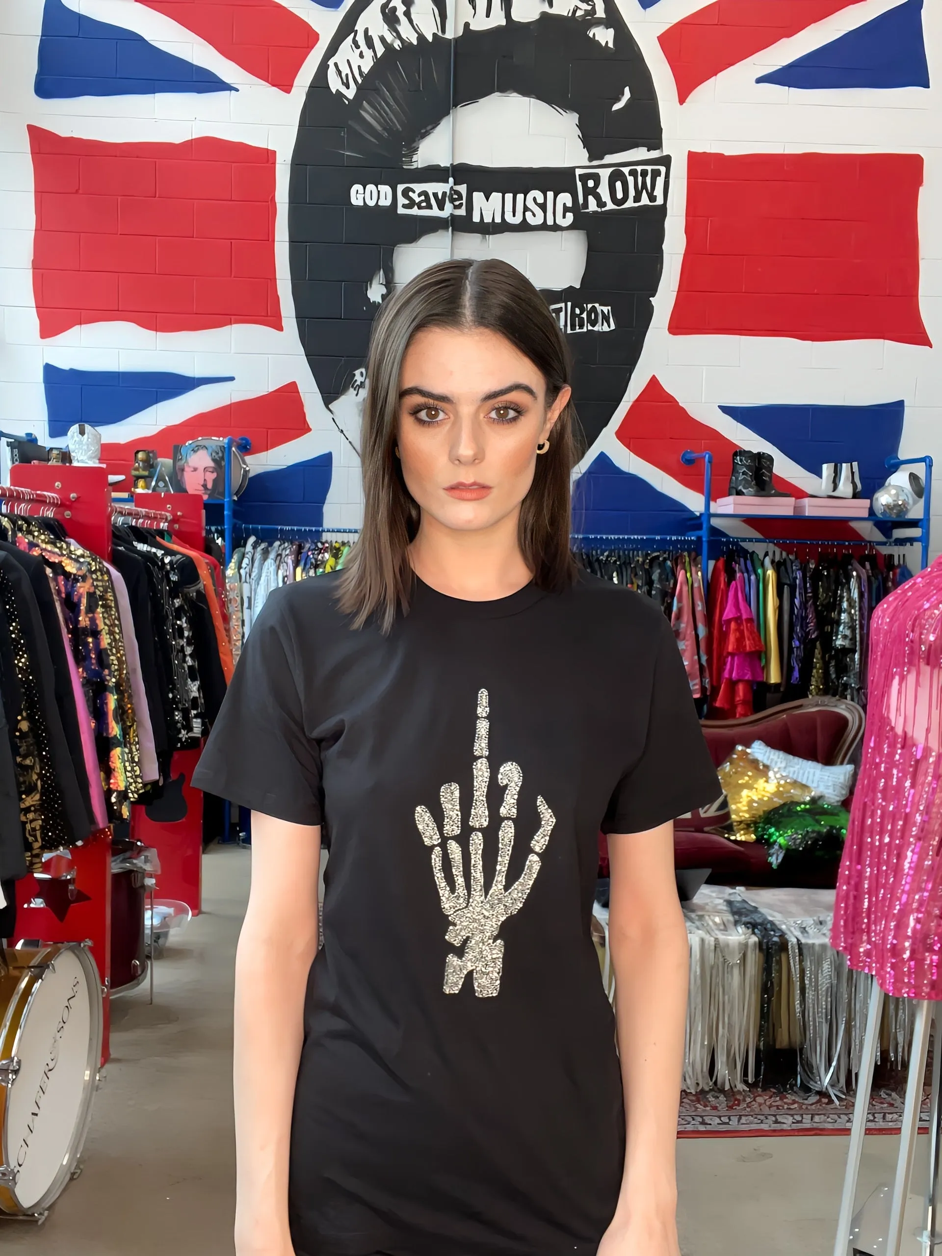 Jedes Alte Eisen Schädel Finger T-Shirt