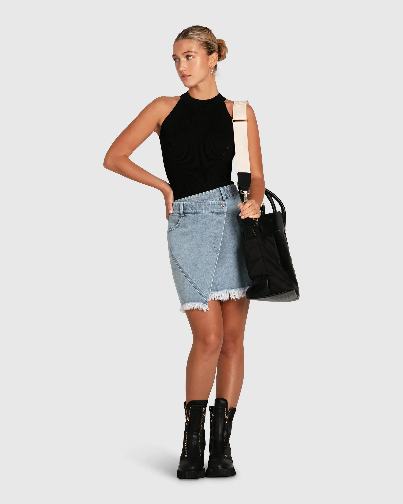 Back For Good Bodysuit mit hohem Ausschnitt - Schwarz