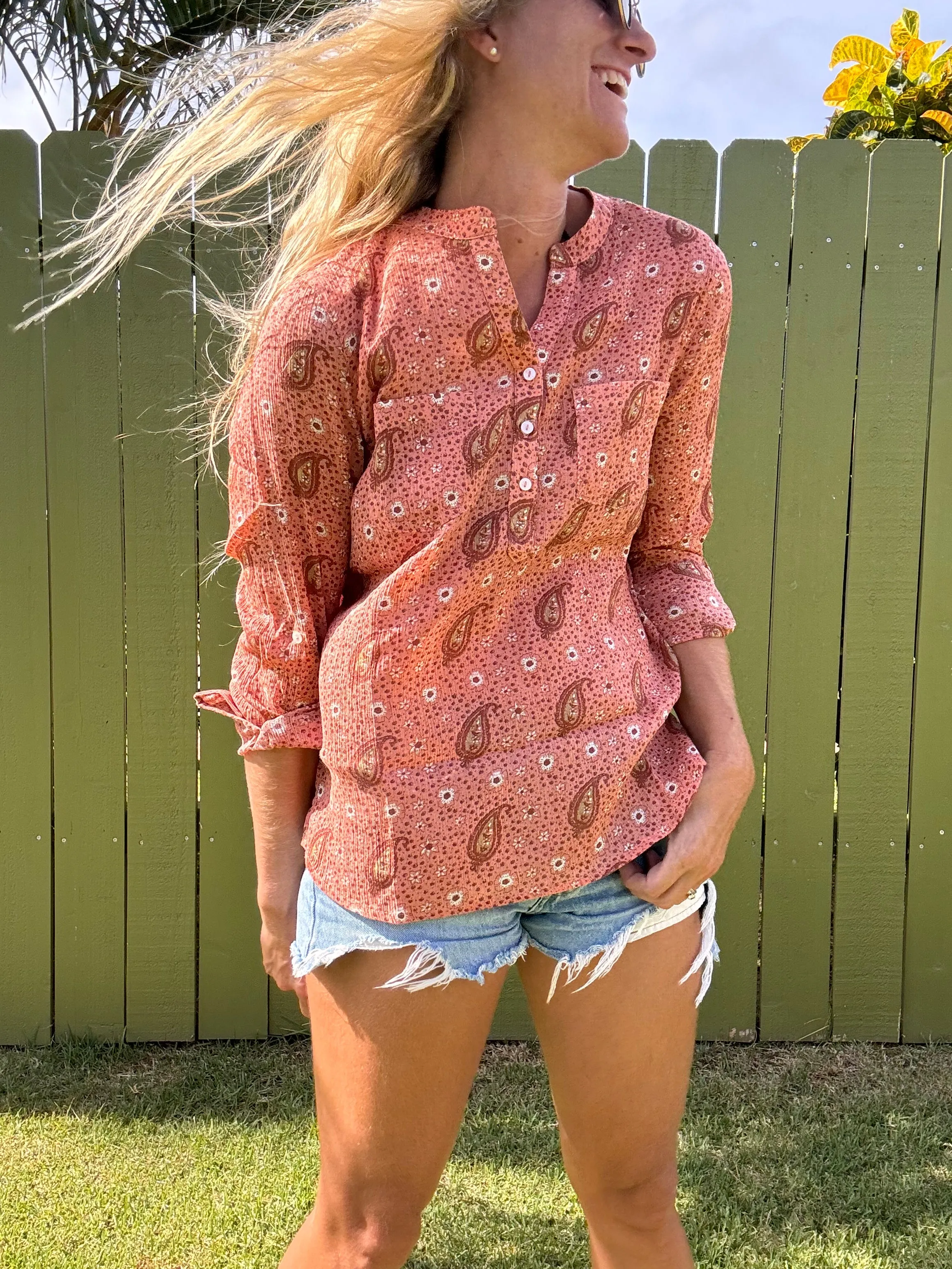CARVE Dylan Gauze Hemd - Hell Henna Paisley