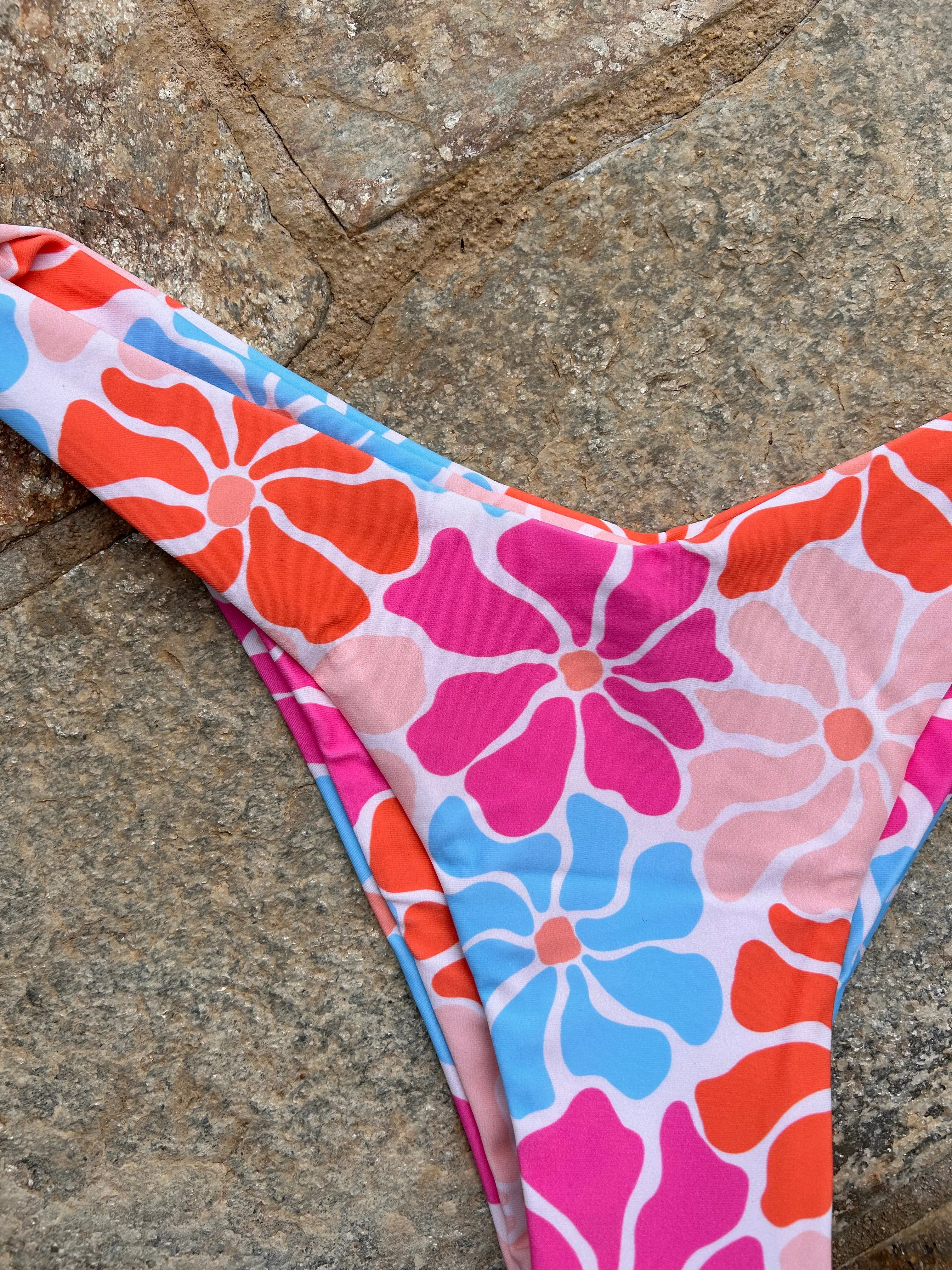 Flower Power Cheeky V Bikini-Höschen
