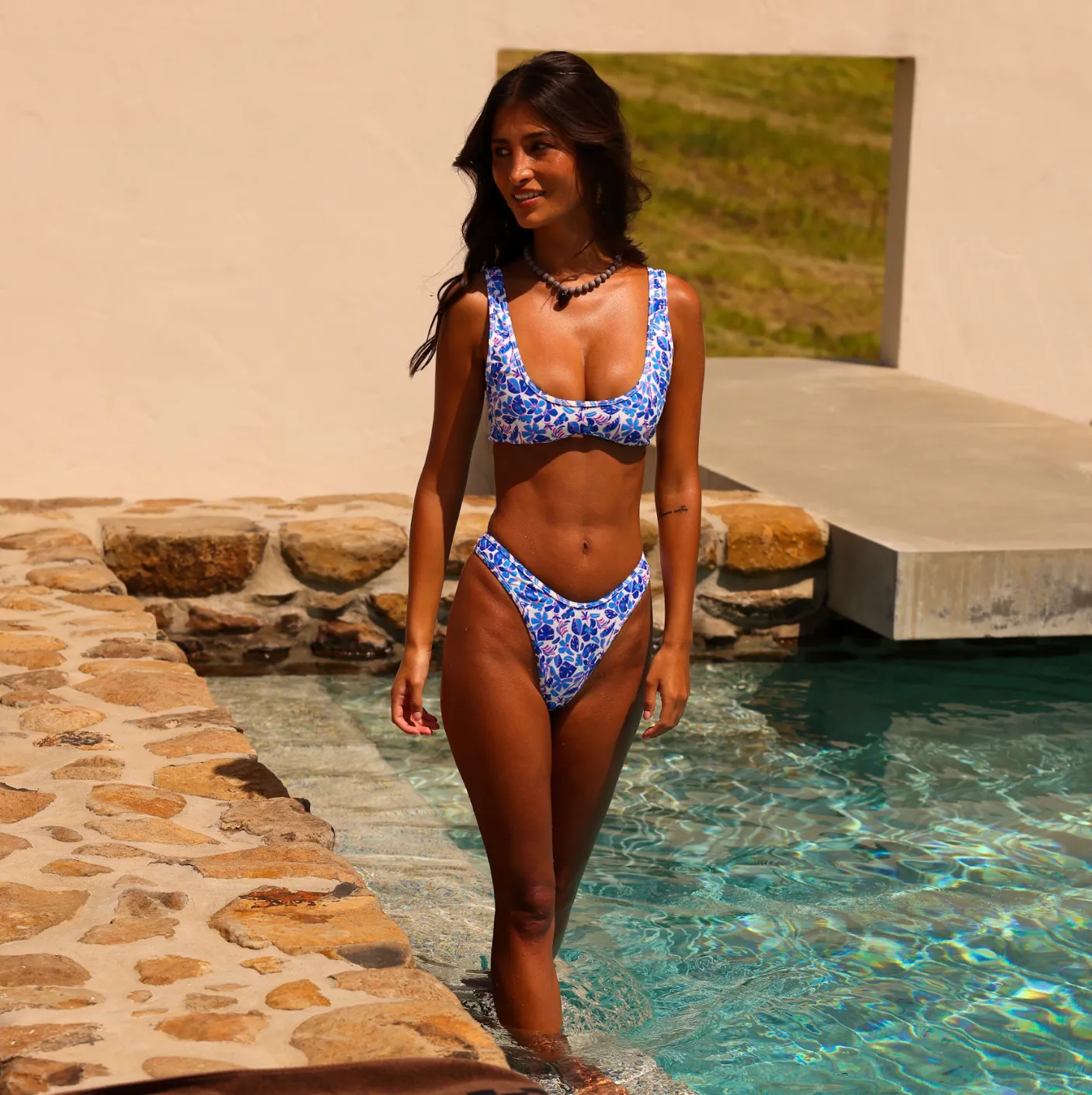 KULANI KINIS Bind Slim Scoop Bikini-Oberteil - Ocean Colada