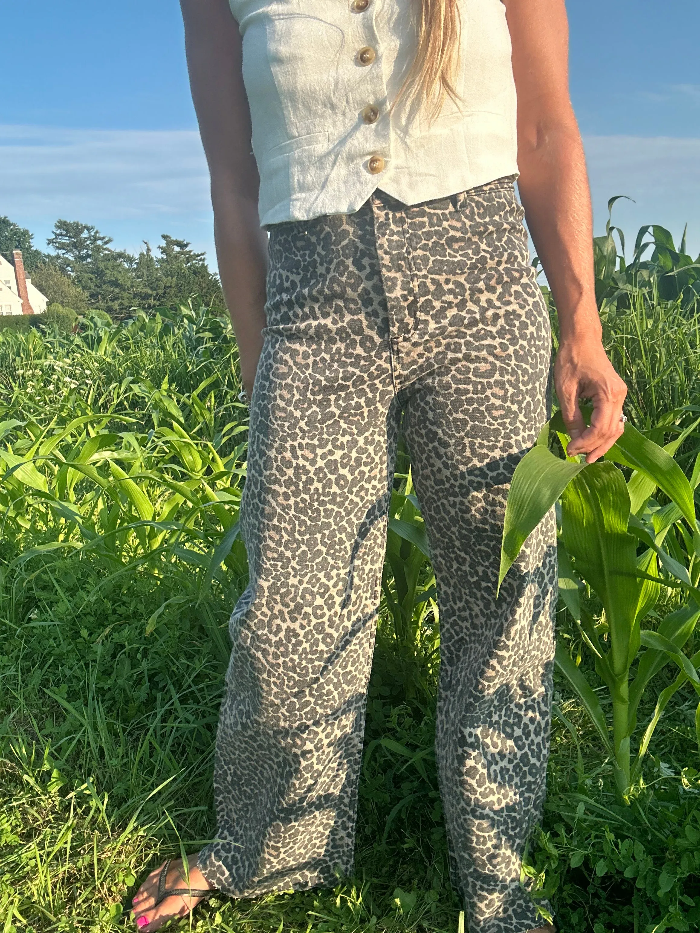Leoparden Spielzeit Weitbeinige Hose