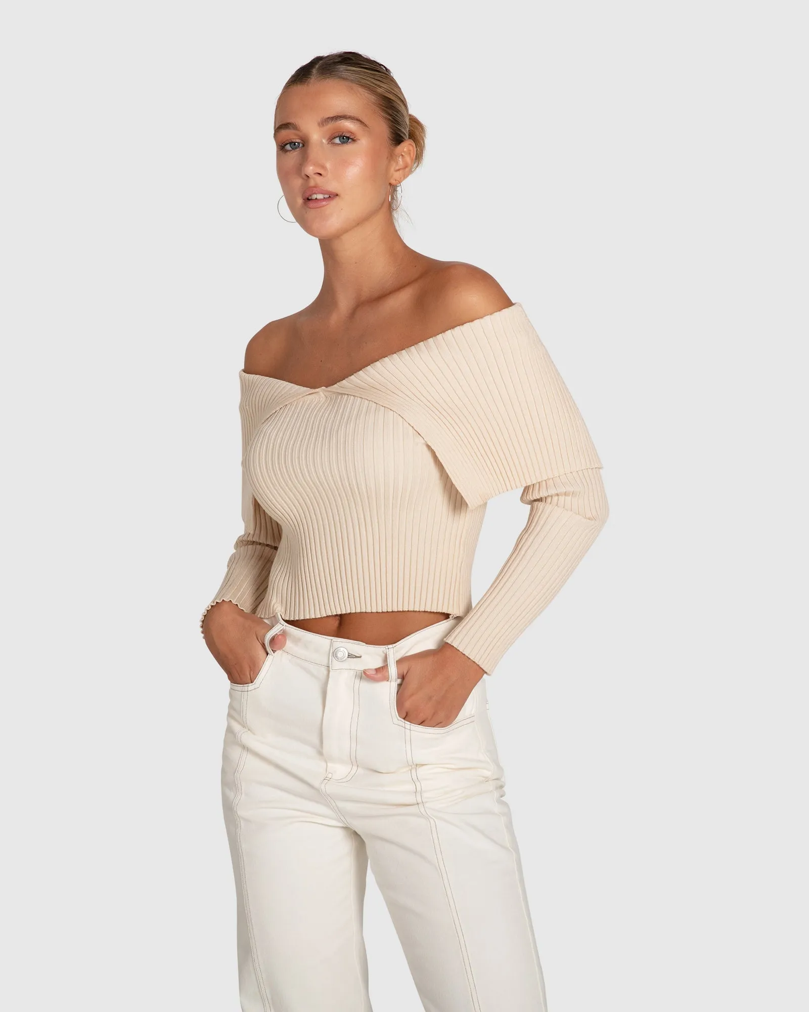 More Than Words Kragenloser Strickpullover - Creme