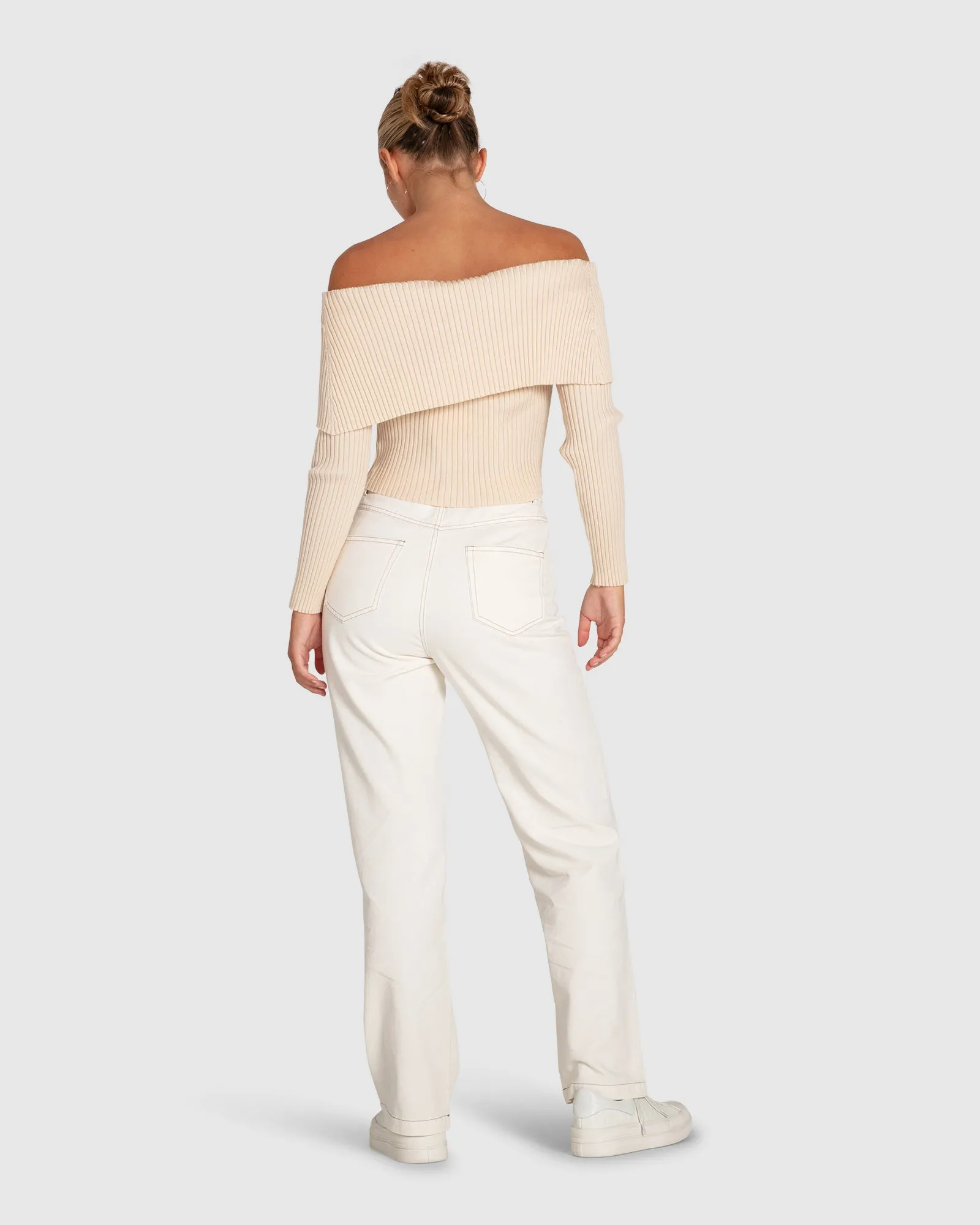 More Than Words Kragenloser Strickpullover - Creme