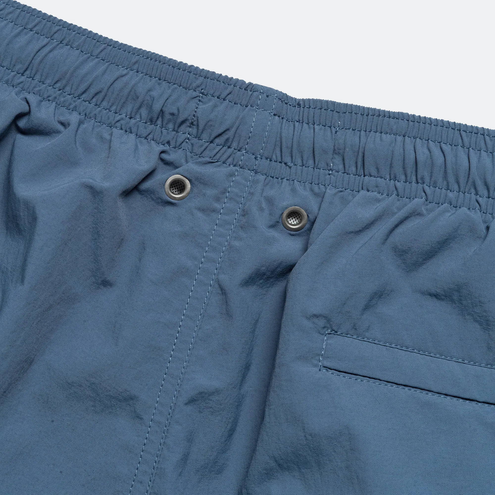Norse Projects Kleidung Hauge Badeanzug aus recyceltem Nylon - Nebelblau