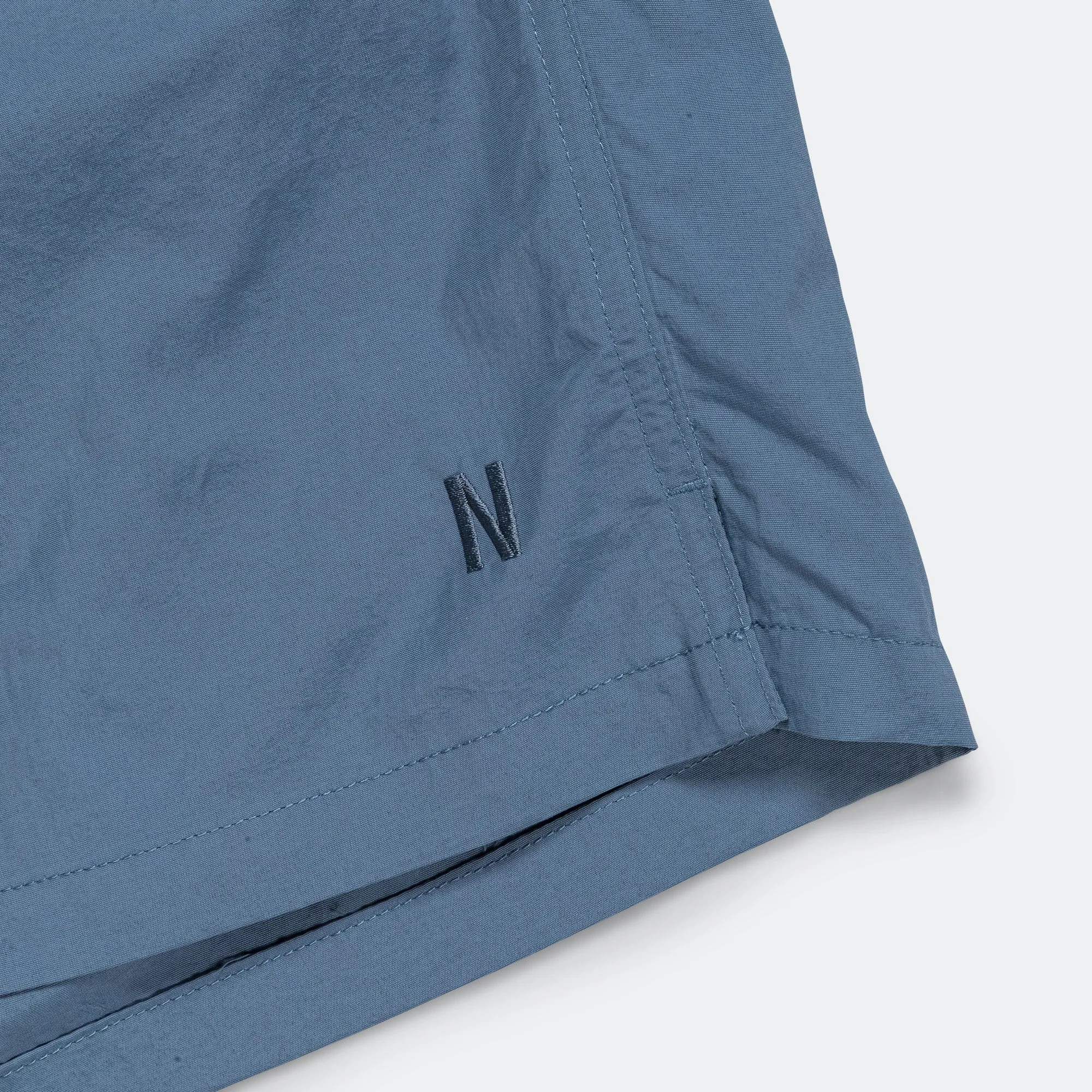 Norse Projects Kleidung Hauge Badeanzug aus recyceltem Nylon - Nebelblau