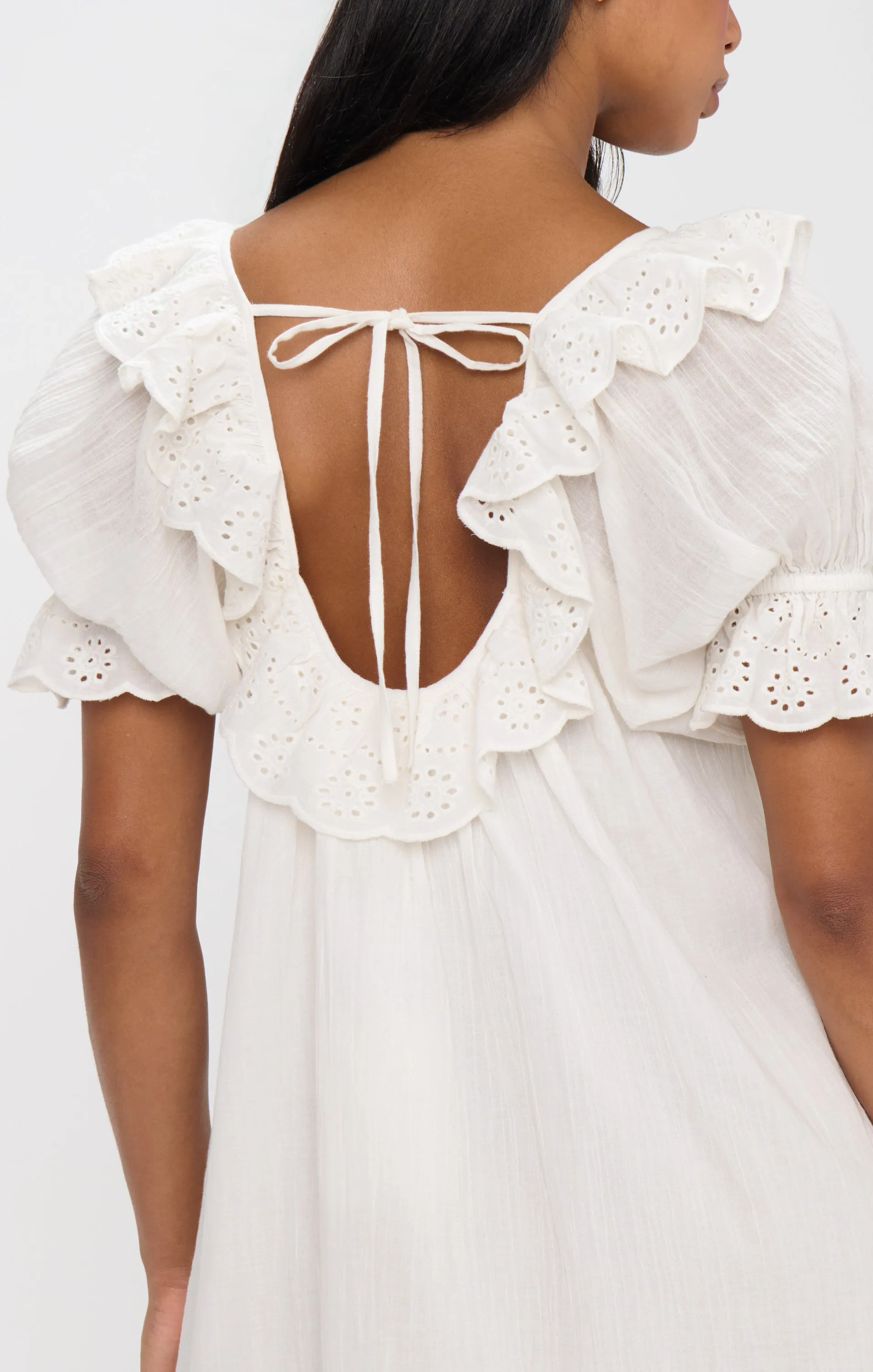 Toulouse Kleid ~ Weiße Lochstickerei