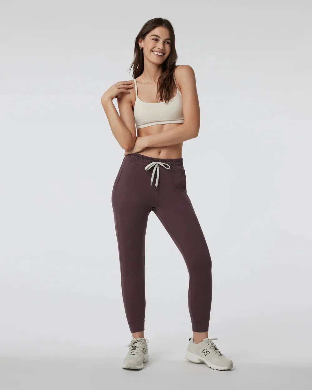 Vuori Performance Joggerhose in Elderberry Heather