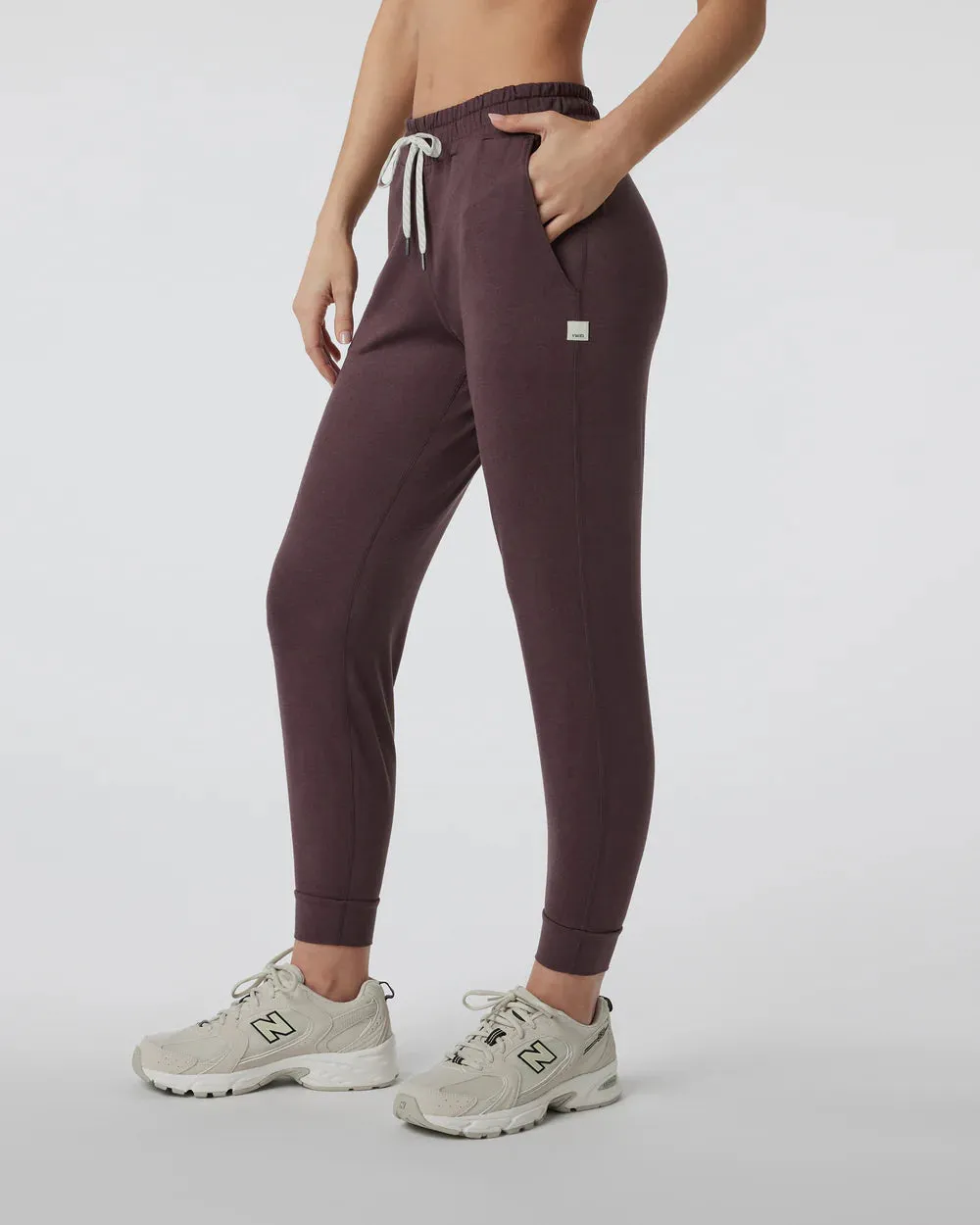Vuori Performance Joggerhose in Elderberry Heather